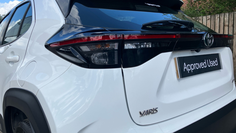 Toyota Yaris Cross 1.5 Hybrid Icon 5dr CVT Hybrid Estate